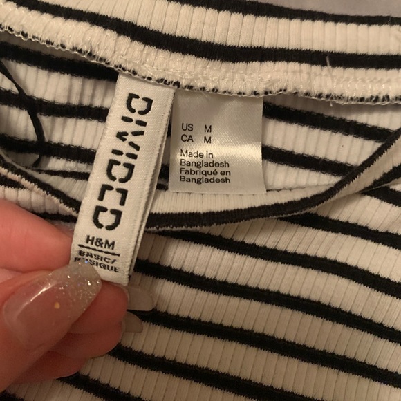 H&M Divided Striped Crop Top - Picture 2 of 3